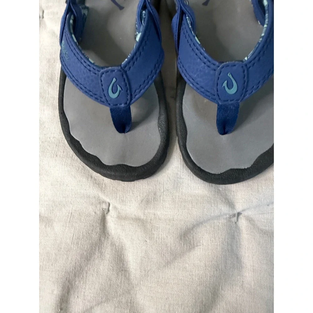 OluKai Ohana Slingback Flipflops Boys 9/10 Blue Gray Summer Vacation Beach Comfy